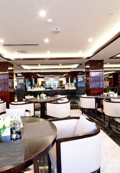 罗平曦城假日酒店餐厅