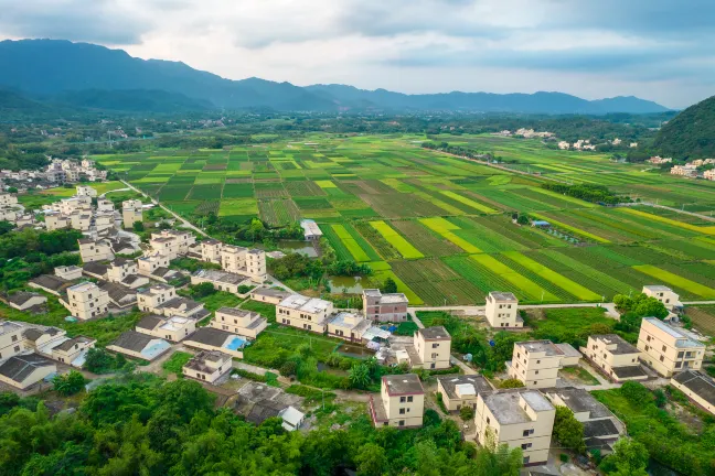 Отели рядом с достопримечательностью «»