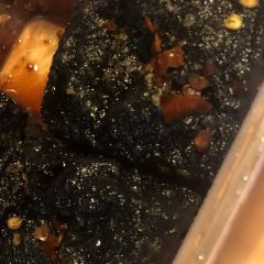 HEY HEY BLACK SMELLY TO-FU User Photo
