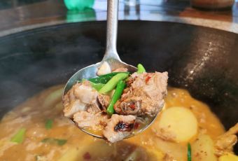 Impression Lao Zao Tai San Xia Pots (Tianmenshan Cableway Store) 여행 사진