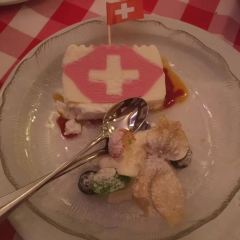 Stadtkeller Swiss Folklore Restaurant 여행 사진