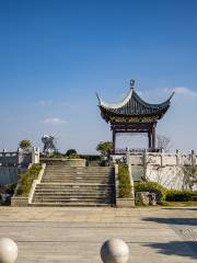 North Park of Yangcheng Lake Bajie Park