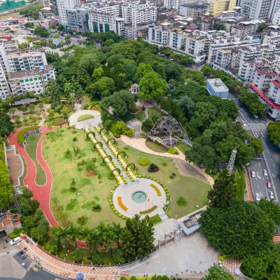 Longyanshilian Museum 주변 호텔