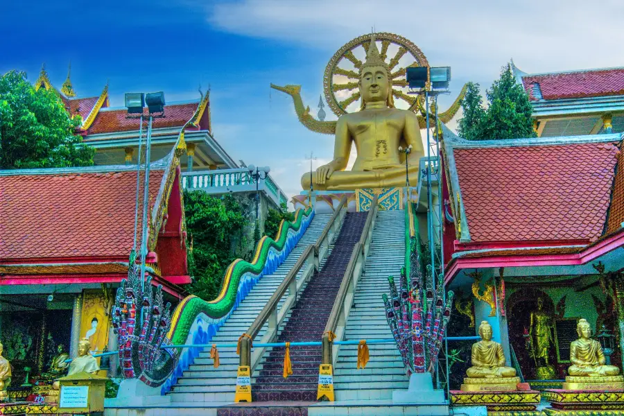 Wat Phra Yai