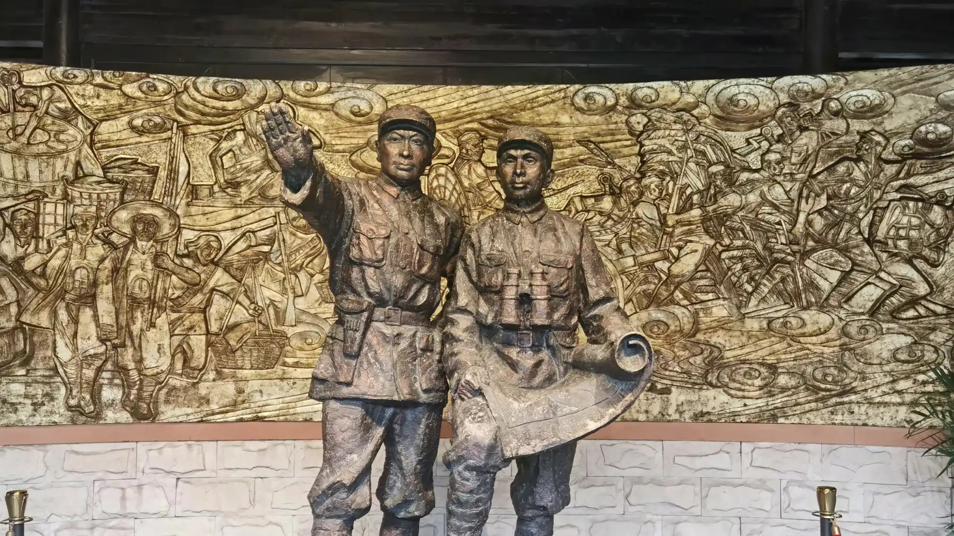 Hotels near Xinsijun Huangqiao Zhanyi Memorial Hall (xinguan)