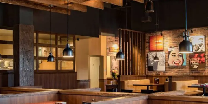 Mr Mikes SteakhouseCasual - Stony Plain