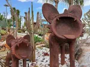Flomis Garden
