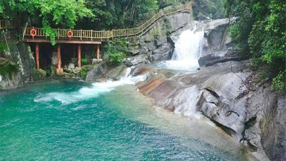 Longnvgou Scenic Area