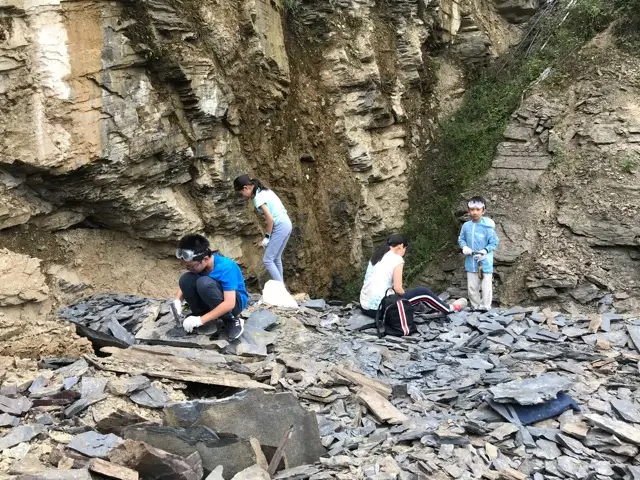 Fossil Digging Experience in Western Hunan
