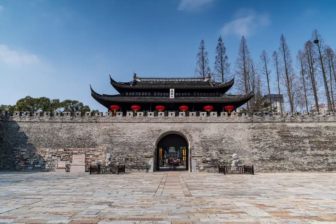 鄰近子城遺址公園的酒店