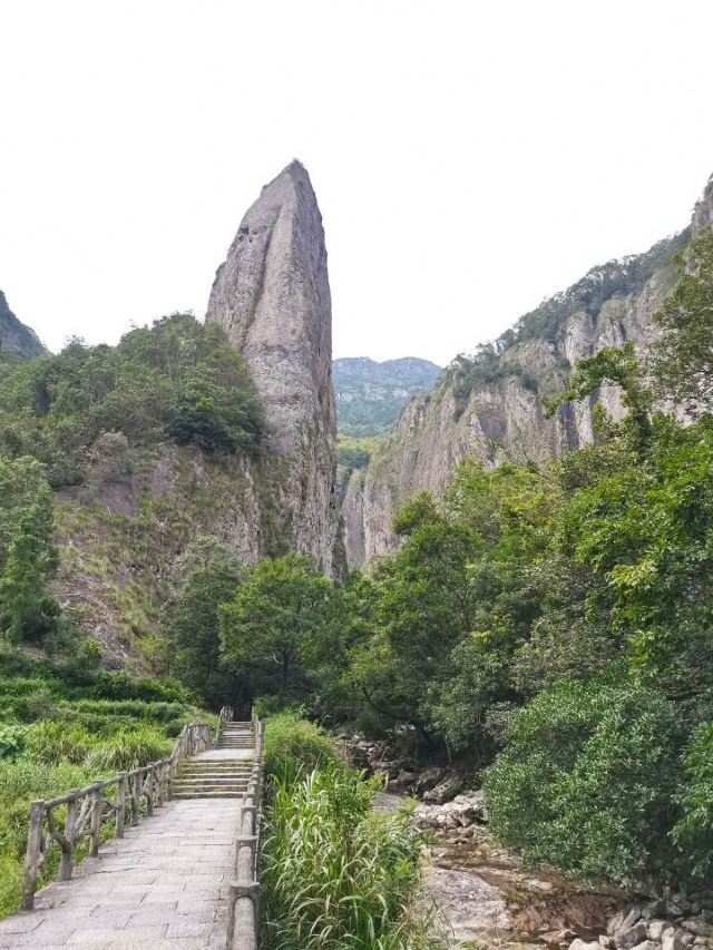 다룽추 풍경구