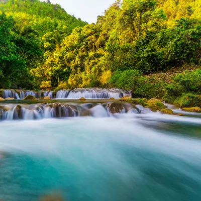 Colorful Guizhou Airlines tiket pesawat Libo