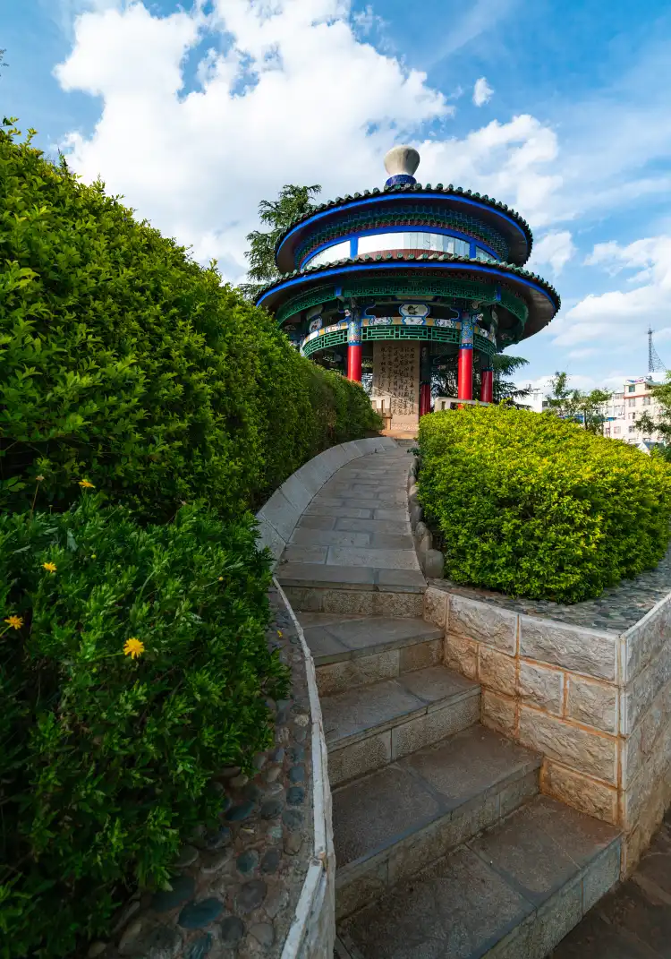 Hotels near Longjiang Park