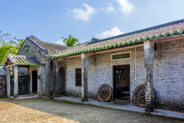 Номер с видом на горы Отели в г. Цюнхай