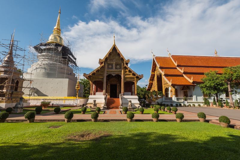 Wat Lok Moli