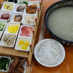 鑫桥源菊花米线(蒙自店) 여행 사진