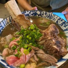 Golden Deli 여행 사진