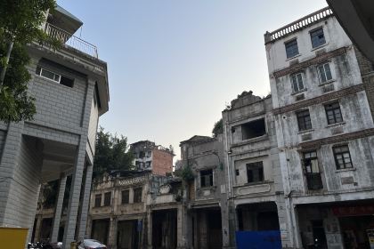 炳记牛味粉店(四坊路店)