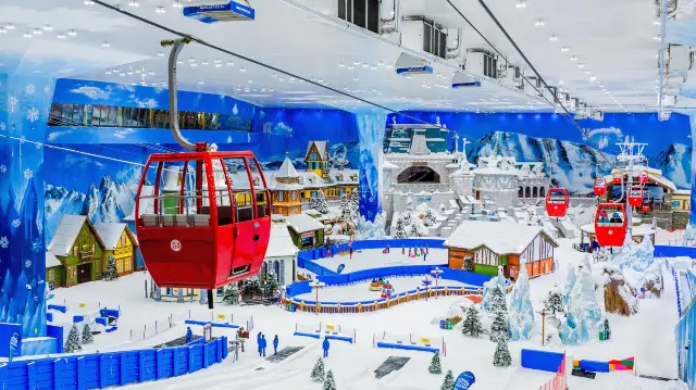 Indoor Skiing in Changsha