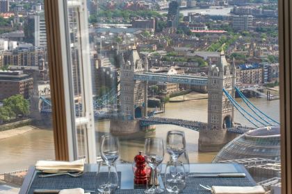 TĪNG Restaurant & Lounge