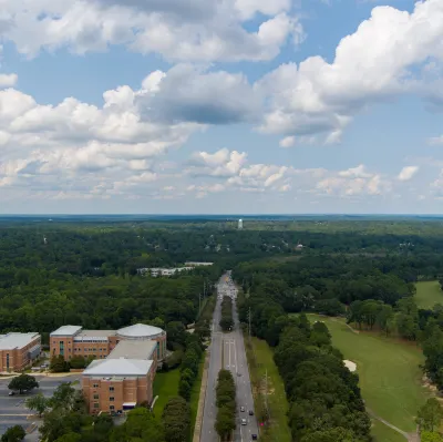 Hotels near Landmark Park