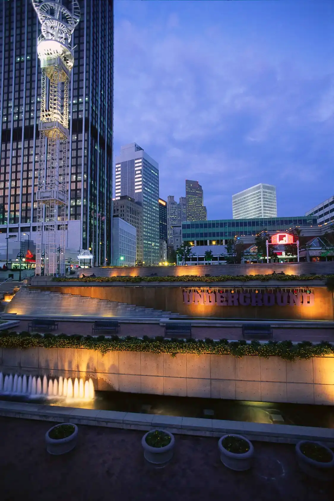 Hotels near Underground Atlanta