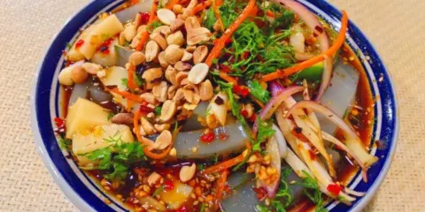 伍號勐混牛撒撇米線店（潑水廣場店）