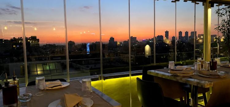 Estro - an Italian Rooftop