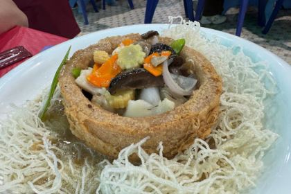 San Low Seafood Restaurant