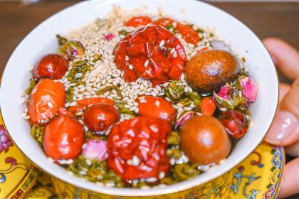 盖碗情非遗八宝茶