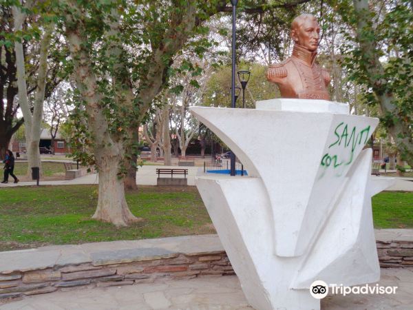 Plaza Almirante Brown