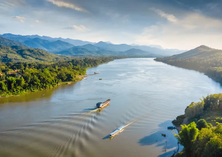 비엔티엔 날씨, 비엔티엔 기온 가이드, 여행하기 가장 좋은 계절, 기온별 옷차림