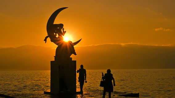 Sunrise Sightseeing in Xichang