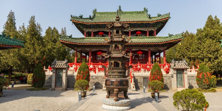 Chun Qiu Lou