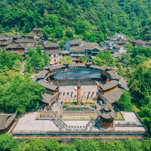Popular Fall Viewing Attractions in Jishou