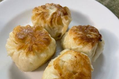 伊犁奶茶馆(领馆巷店)