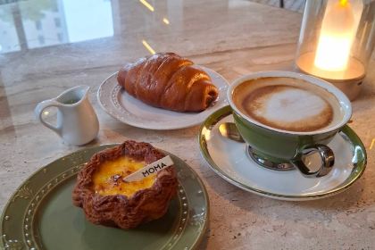 Moma Bakehouse & Bistro