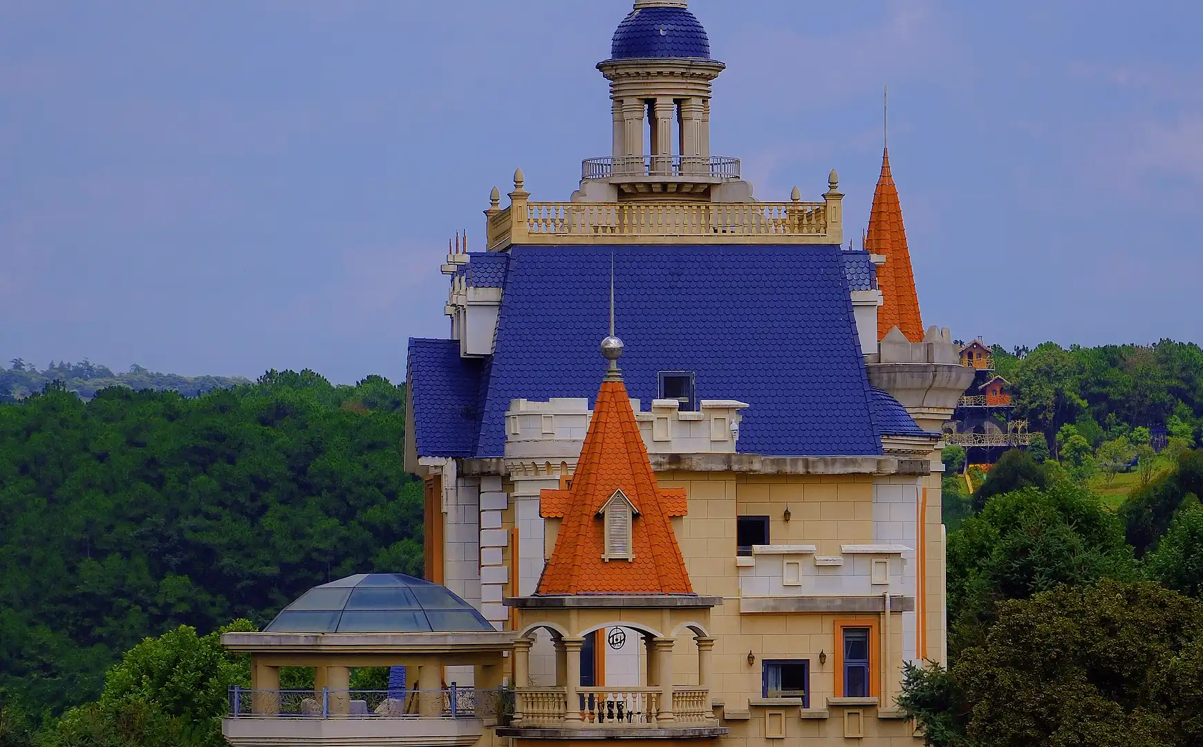 Hotels near Fenglong Bay Fairy Town Aladdin Town