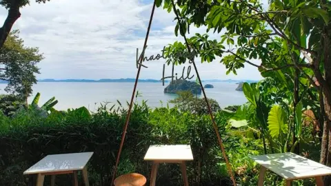 ร้านอาหารเขาทองฮิลล์ in เมืองกระบี่