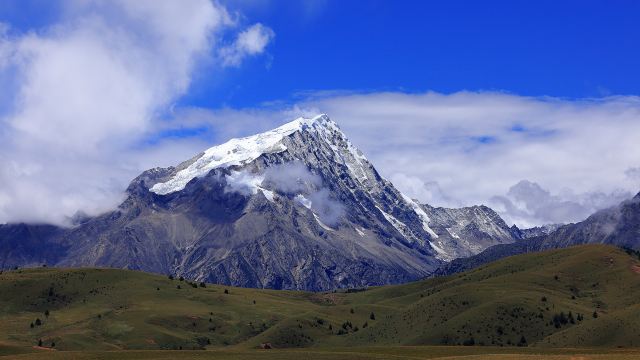 Genyen Mountain