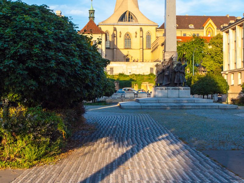 Square Under Emmaus