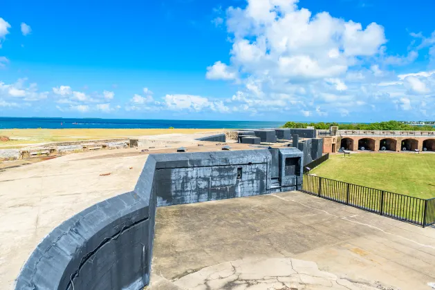 โรงแรมใกล้Florida Keys Historical Military Memorial