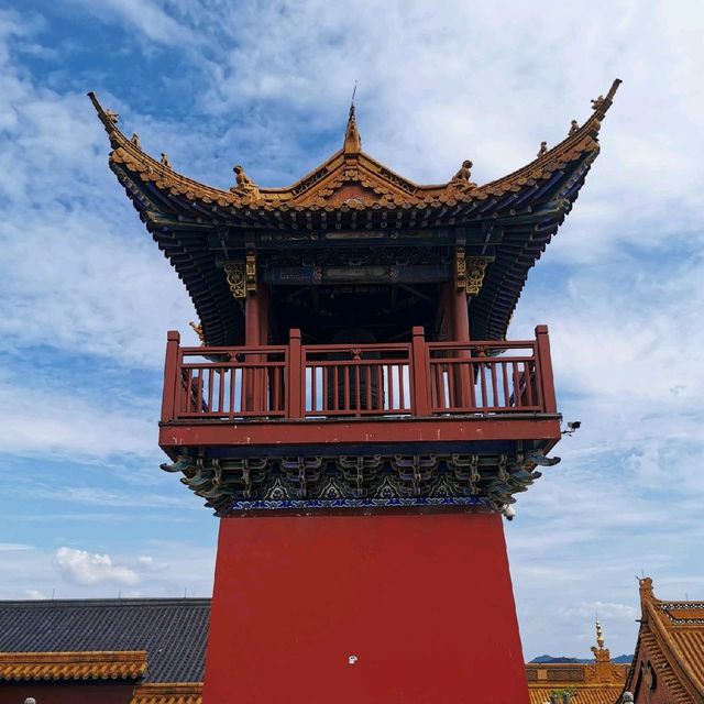 Longhua Pavilion