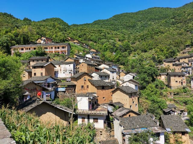 陽產土樓