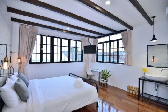 5 ที่พักภูเก็ตสุดเก๋ในย่านเมืองเก่า หารกับเพื่อนตกเหลือเพียงคนละหลักร้อยเท่านั้น!