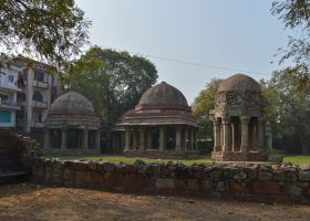 Flüge mit Pelita Air nach Delhi