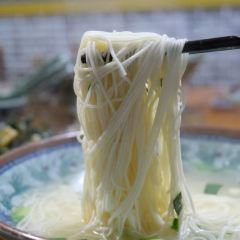 ZhenRu Mutton Guan 여행 사진
