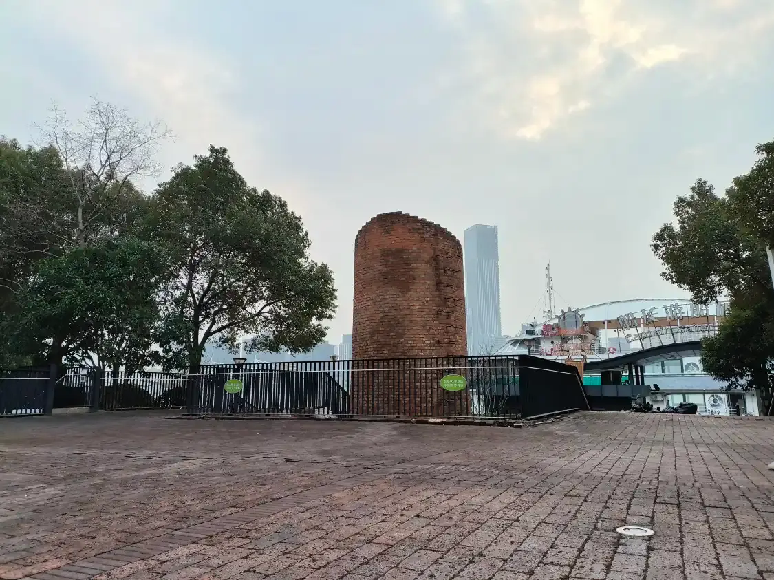 Hotels near Laobaidu Riverside Greenland Chimney Plaza