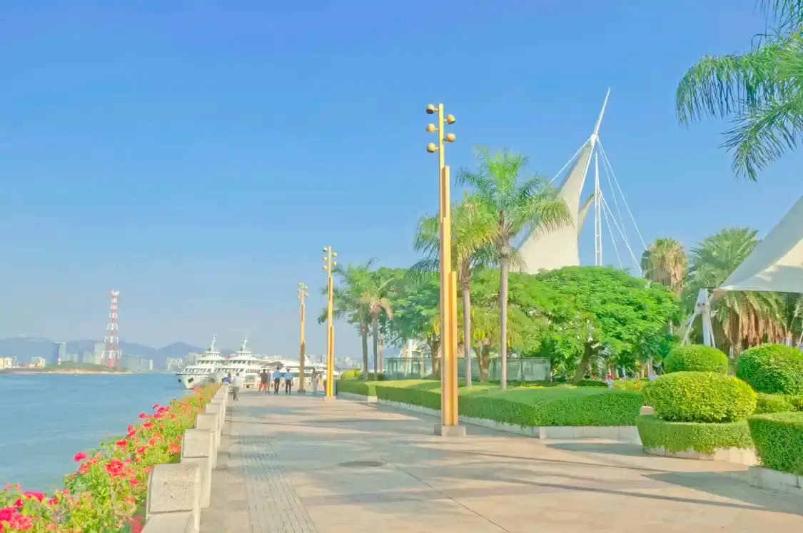 Hotels near Haibin Park