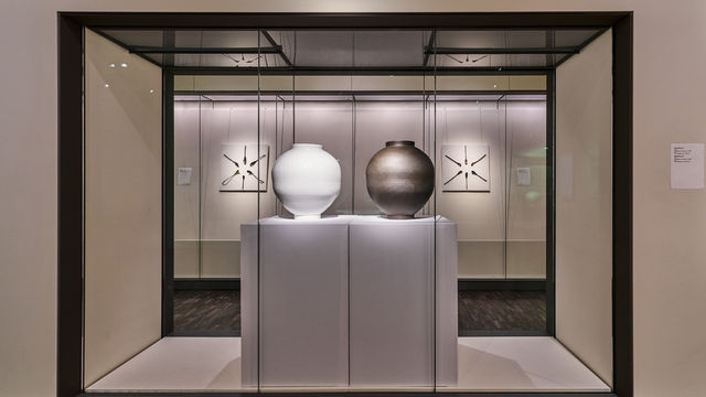 Celebrity Forms and Figures | Asian Art Museum